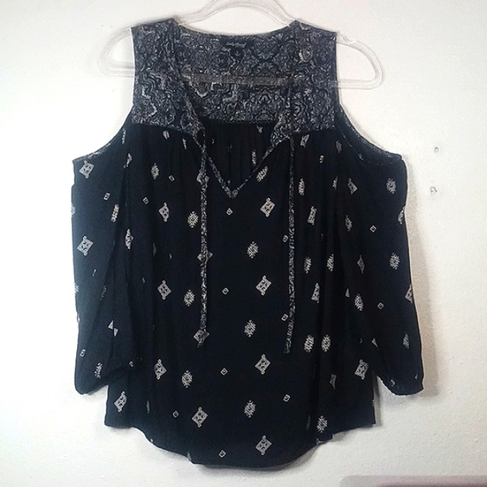 Lucky Brand Boho Top Black Cold Shoulder V-Neck size S